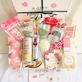 PAMPER HAMPER | Gift for Her | |Sending Hugs |Spa Self-Care Giftbox | Happy Birthday, Hug| Care package Mum To Be, Pregnancy, Exam good luck product logo