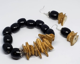 Black and Beige Beach Wood Earring and Bracelet Set