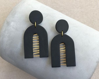 Geometric black earrings with golden brass, Modern and original design