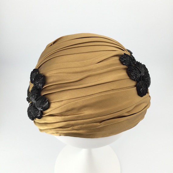 1940s Satin & Sequined Hat - image 3