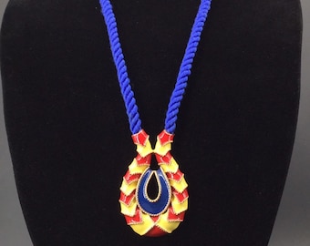Vintage Valentino Collar Esmaltado Diseñador Alta Costura