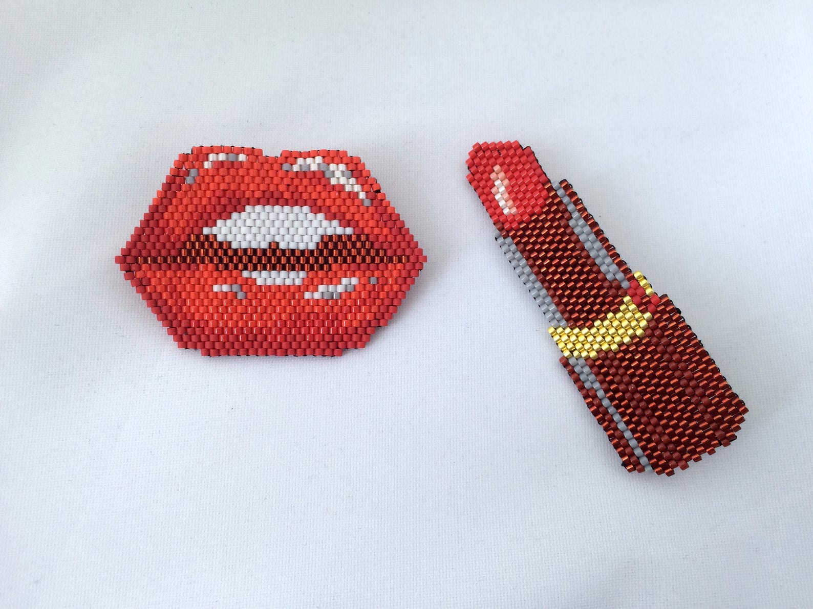 Lipstick Pin Brooch Lip Pin Brooch Beaded Brooch Pin Seed Etsy Canada