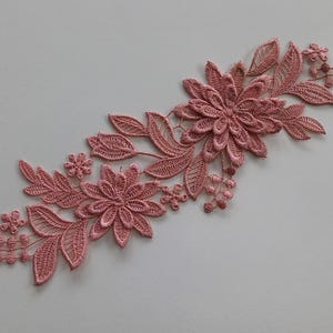 3D Guipure Flower Applique: Dusky Pink Venise Lace, 25cm