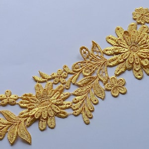 Gold 3D Flower Guipure Lace Applique (28cm)