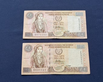 2 x Cyprus 1997 1 one pound banknotes