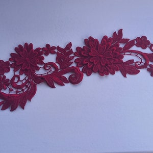 25cm by 7cm Beautiful Guipure 3d applique flowers in dark red / BURGANDY ref AP30