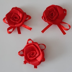 10 Beautiful red 2.5cm satin rosebuds on satin bow