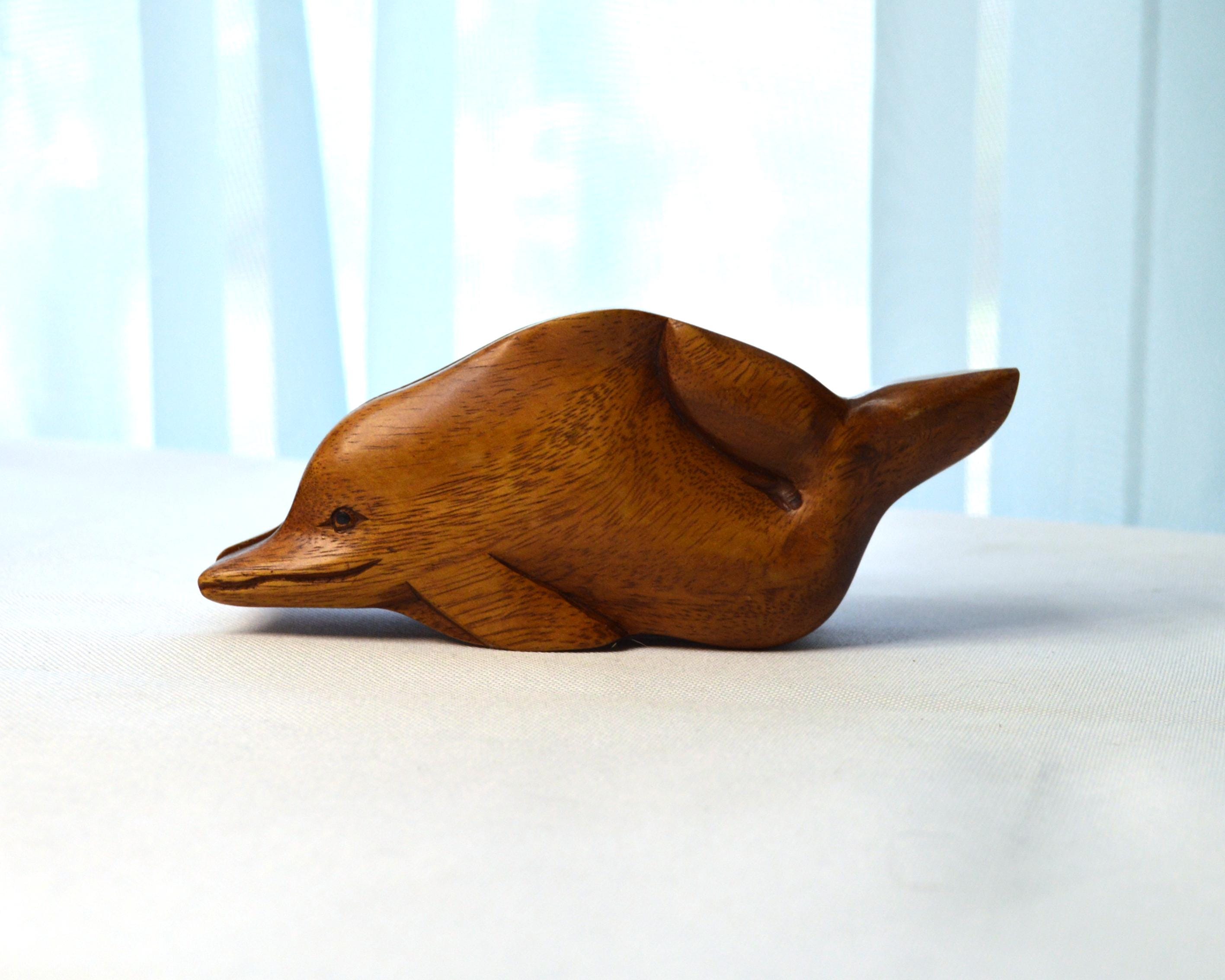 木彫りのイルカの小物入れ - Etsy 日本
