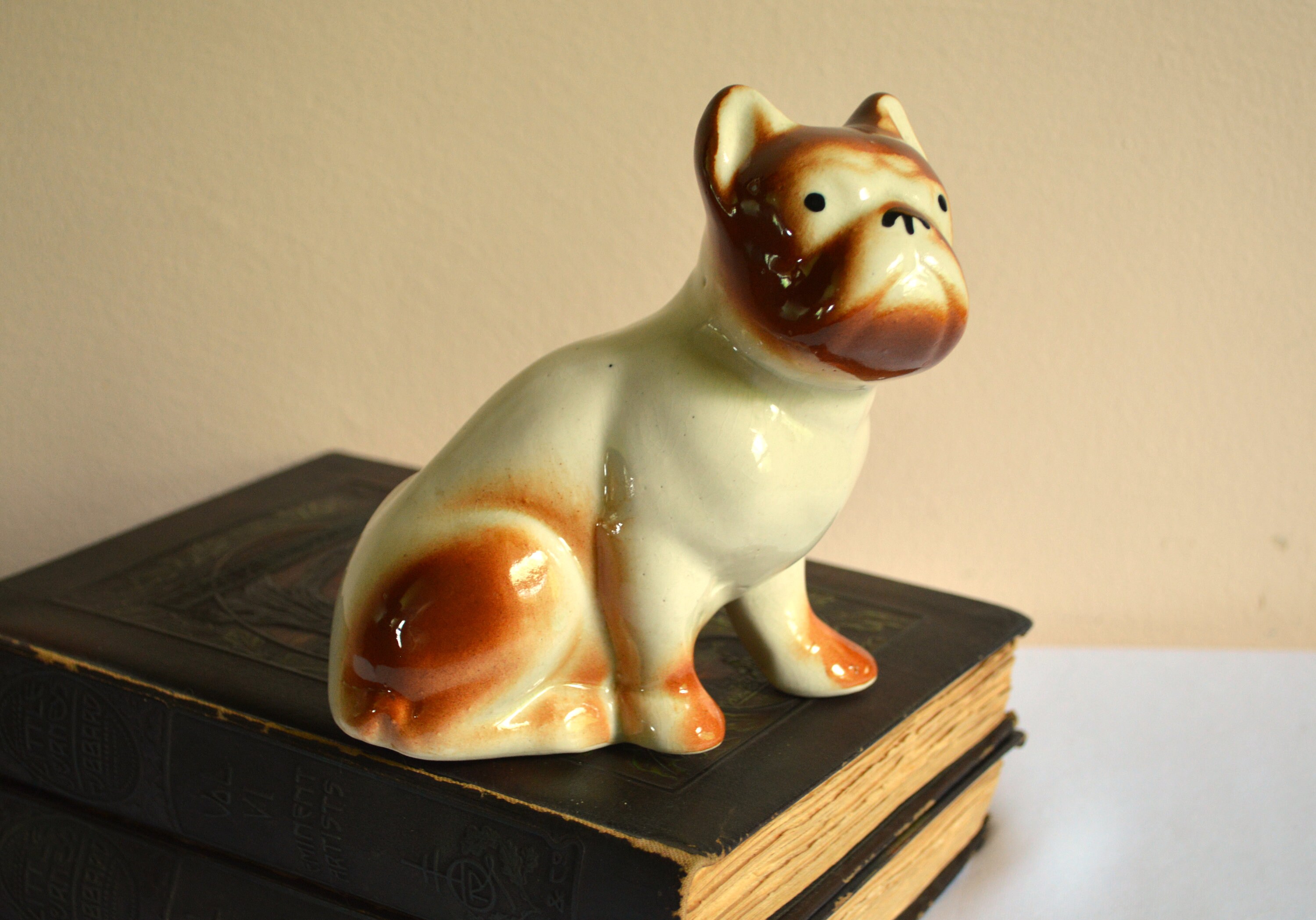 vintage bulldog statue
