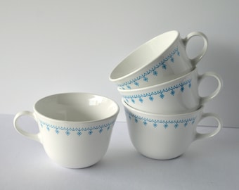 Vintage Coffee Cups, Corelle Snowflake Garland, Set of 4, Ring Handle