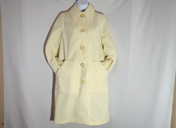 Vintage Womens Long Coat, Off White, 1960s Mod Sty