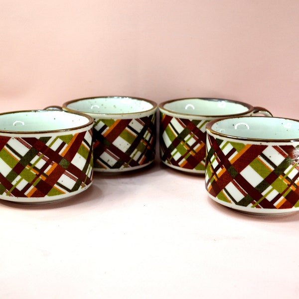 Set of 4 Enesco Suntrails Soup Mugs, Red, Green, and Yellow Plaid Speckled Stoneware 1970s