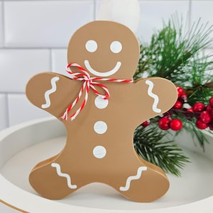 Wooden Gingerbread Man Tiered Tray Decor: Rustic Christmas Shelf Sitter