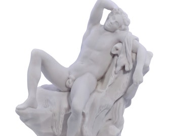 Barberini Faun schlafend betrunken Satyr griechische Statue Skulptur gegossen Marmor