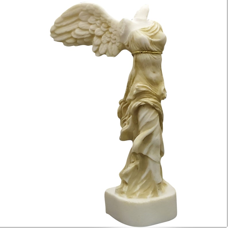 Скульптура "эмма", бронза. Карлис зале скульптуры. Дейенерис таргариен скульптура. Богиня ника. Филипп трушин скульптор.