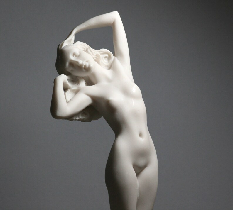 Modern Aphrodite Venus Nude Female Girl Woman Home Decor Sculpture Statue