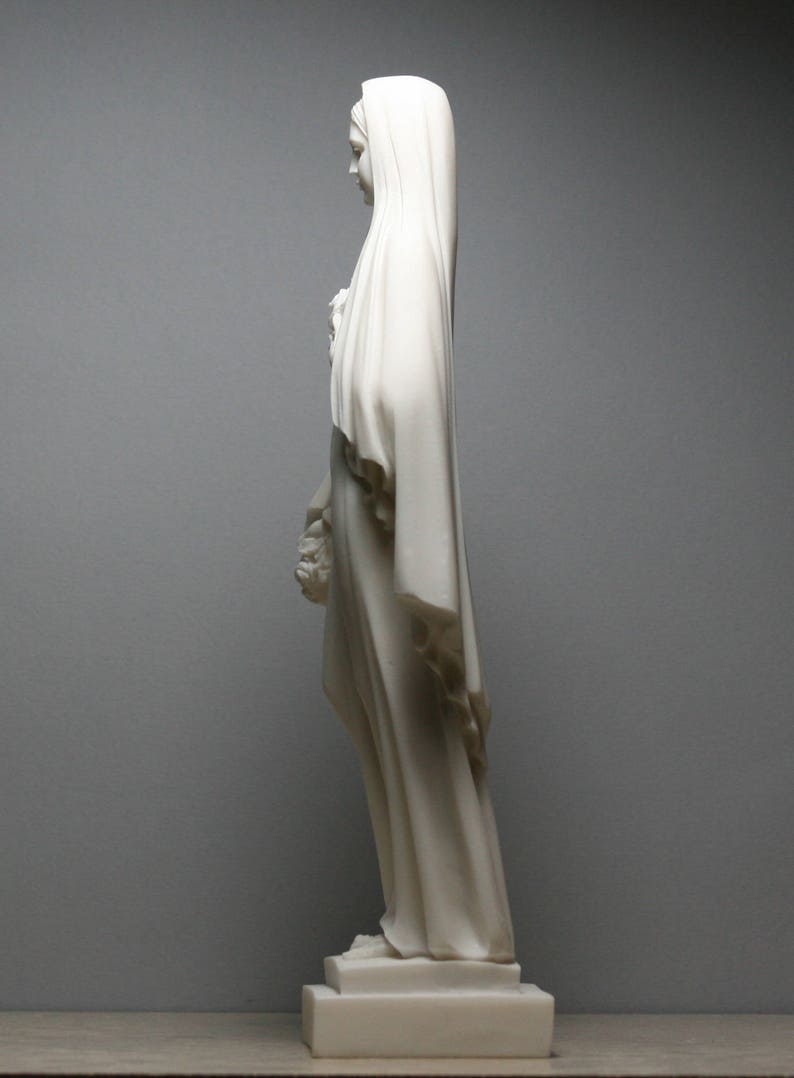 Statue Vierge Marie En Albâtre - 23cm Hauteur - Décoration Religieuse Madonna Mère De Jésus