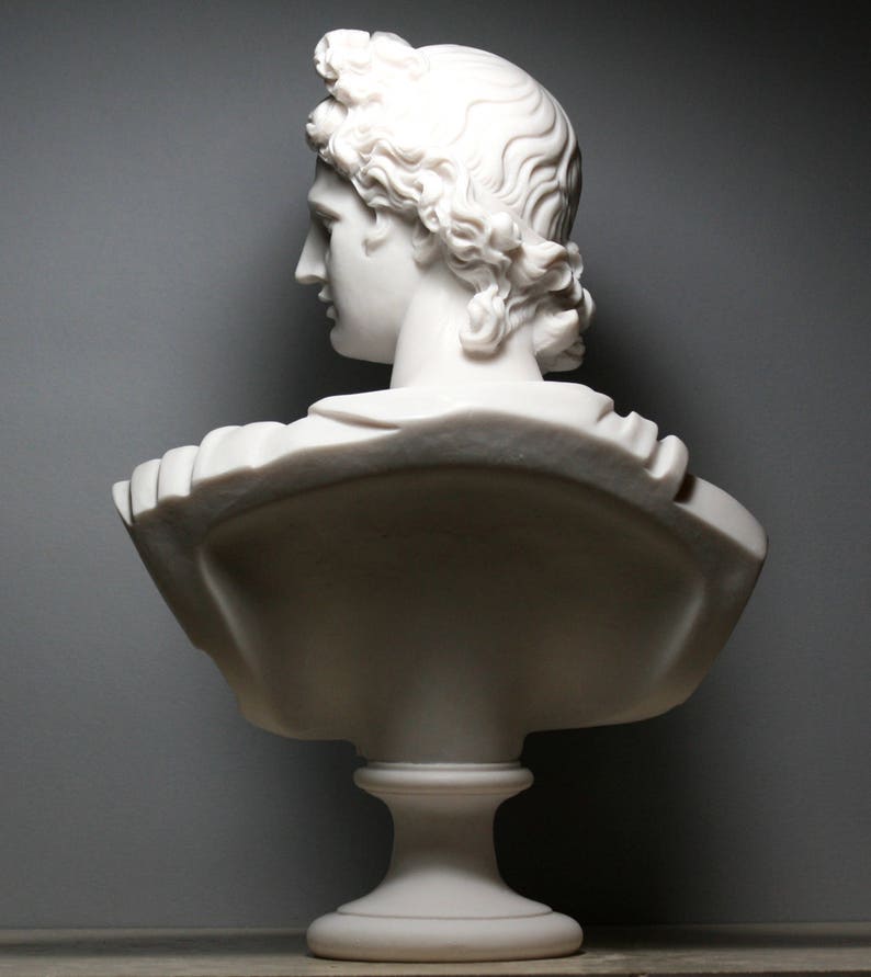 бюст бога. аполлон бельведерский скульптура. аполлон статуя бюст. бюст греческой богини. бюсты богов.