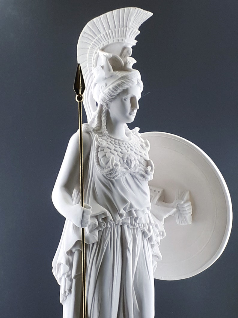 Минерва, италийская богиня. Минерва богиня. Вилья минерва. Богиня минерва в древнем риме. Афина паллада скульптура древней греции.