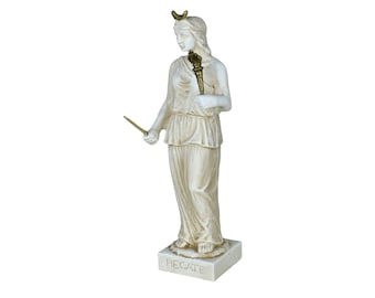 Hécate Hécate Diosa griega de la magia noche luna escultura griega estatua