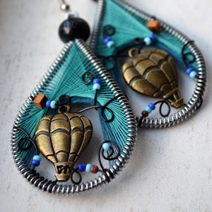 Pendientes de globo aerostático/ Regalo para amantes de los viajes/ Pendientes de viaje/ Pendientes de pasión por los viajes/ Joyas de viaje/ Joyas de globo aerostático/ Pendientes peruanos