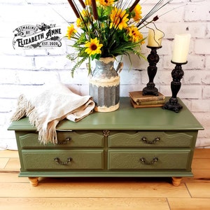 SOLD Vintage Cedar Hope Chest in Evergreen Juniper Green, Natural Wood | Entryway Storage Bench | Linens & Blankets Antique Storage