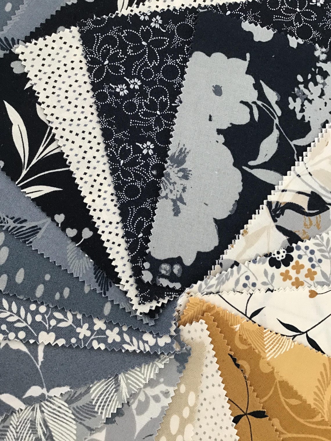 Arabesque Moda Arabesque Charm Pack by Studio M for Moda Fabrics, (42) 5
