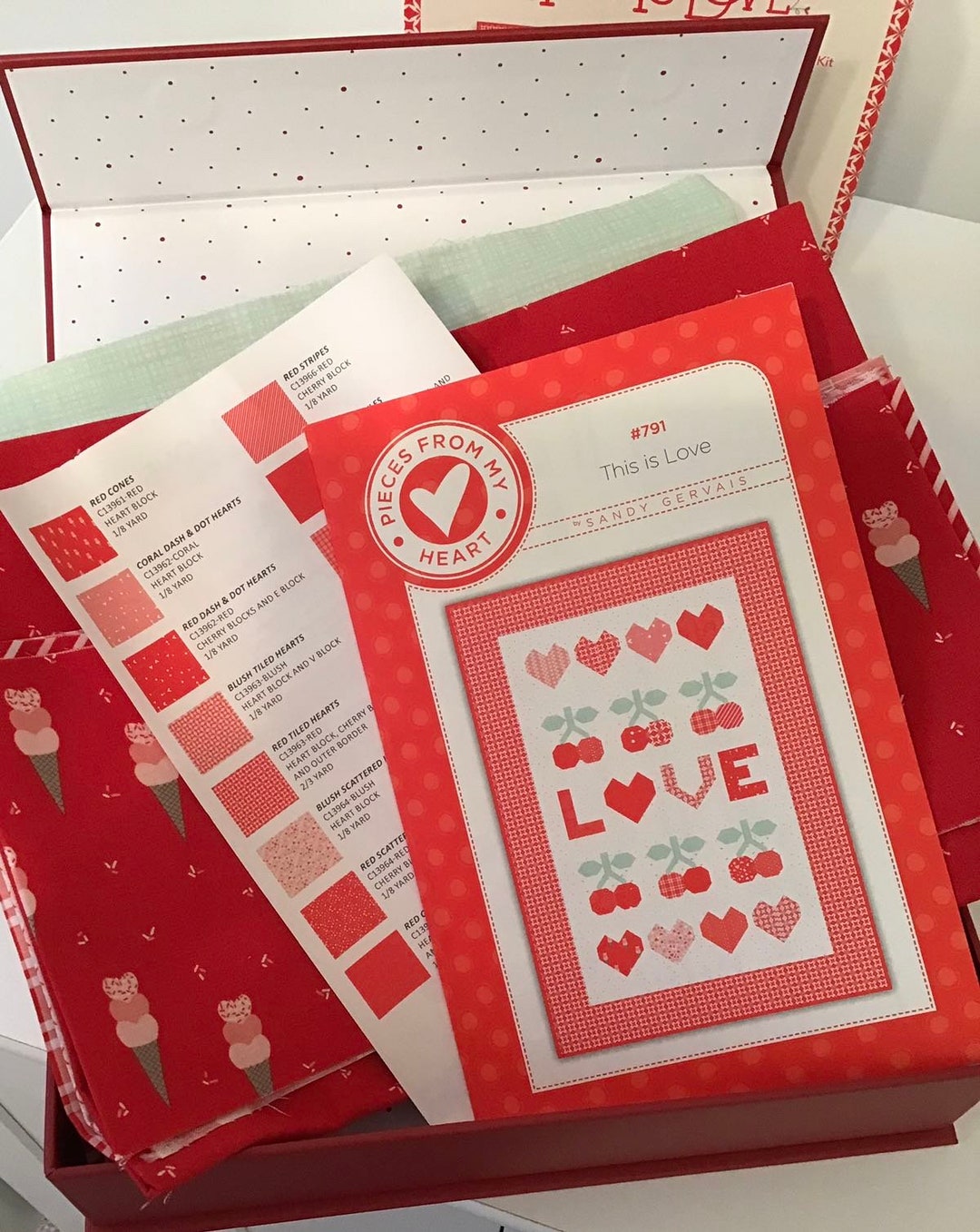 This is Love Wall Hanging Quilt Kit, Approximate Finished Size 32" X 46 ...