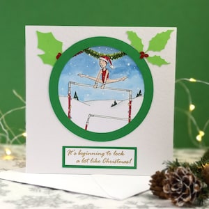 Personalisierte handgemachte Mädchen Schneekugel Gymnastik Weihnachtskarte & Umschlag | Damen Künstlerische Turnerinnen Bars | Caity-Lou