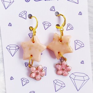 Beige Leichte Polymer Clay Ohrringe | Stern Ton Ohrringe | Ton mit Goldakzenten | Ton mit Goldfolie | Ton Ohrringe