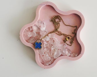 Pink Jesmonite Jewelry Trinket, Flower Shaped Tray, Aesthetic Jewelry Trinket, Jewelry Tray, Coquette Decor, Gifts For Mom, Gift for Friend