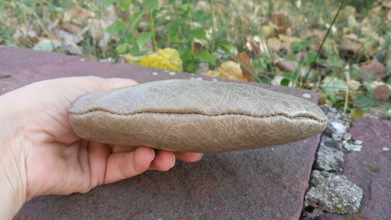 Small purse Handmade purse. Beige purse holder Purse compact Vintage leather purse Clutch purse Leather wallet Coin purse accessory