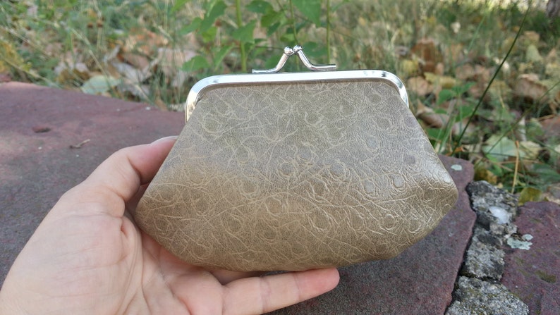Small purse Handmade purse. Beige purse holder Purse compact Vintage leather purse Clutch purse Leather wallet Coin purse accessory