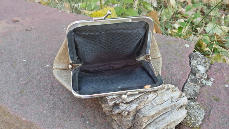 Small purse Handmade purse. Beige purse holder Purse compact Vintage leather purse Clutch purse Leather wallet Coin purse accessory