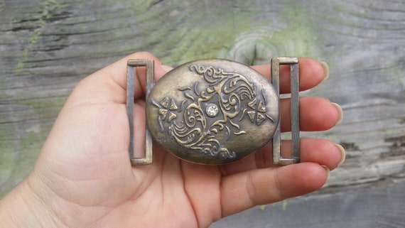 antique belt buckles