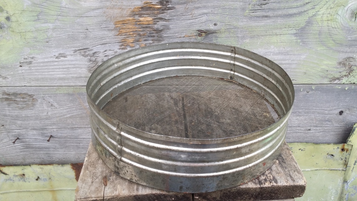 Vintage Sieve Flour Sieve Metal Sieve Rusty Sieve Old Etsy UK
