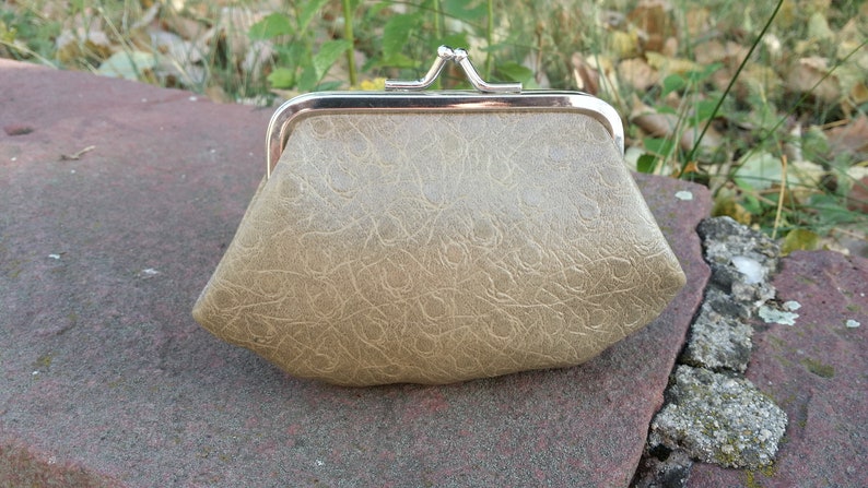 Small purse Handmade purse. Beige purse holder Purse compact Vintage leather purse Clutch purse Leather wallet Coin purse accessory