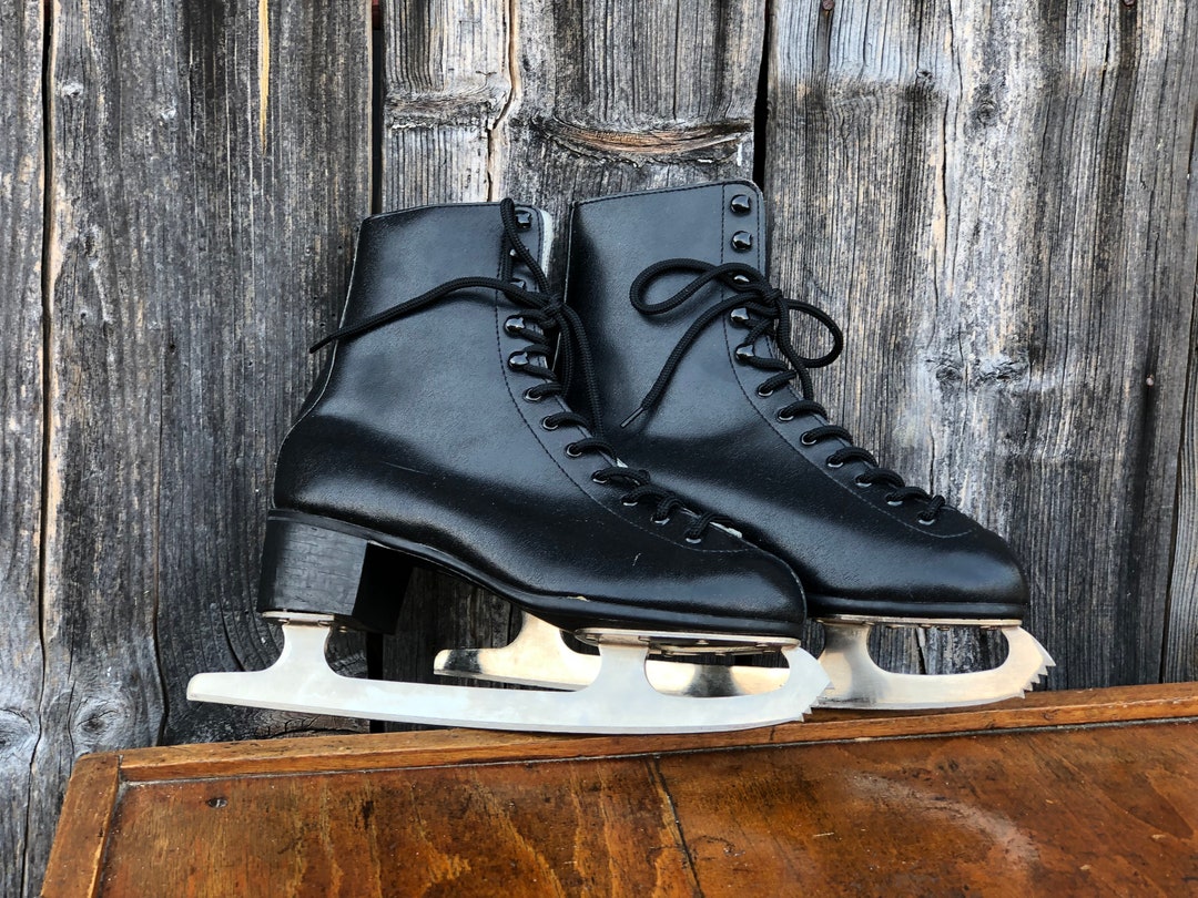 Vintage Ice Skates Black Leather Ice Skates Womens Figure Etsy