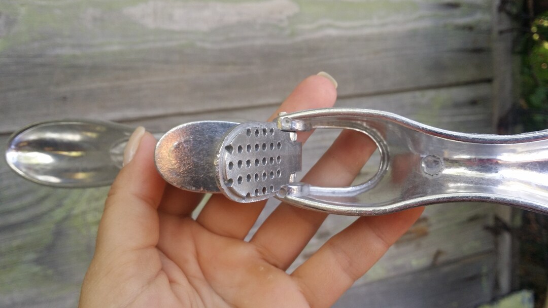 Vintage Garlic Press Metal Garlic Press Garlic Masher Etsy