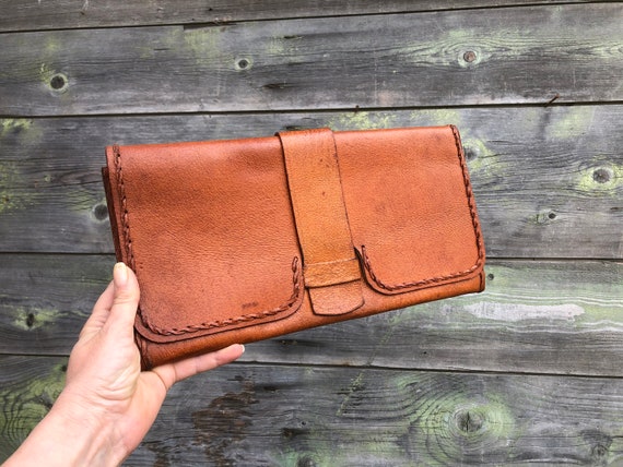 Tre Vero slightly distressed leather purse. - $39 - From Kim