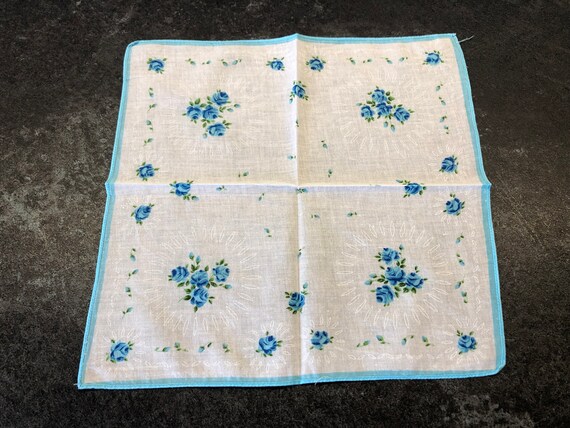 Vintage Floral Handkerchief, Set of 5, Flower Cot… - image 4