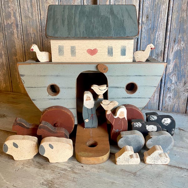 Wooden Folk Art Noah’s Ark-Vintage Styling-Children’s Toy-Festive Gift-Folk Style-Rustic Styling-Vintage Noah’s Ark