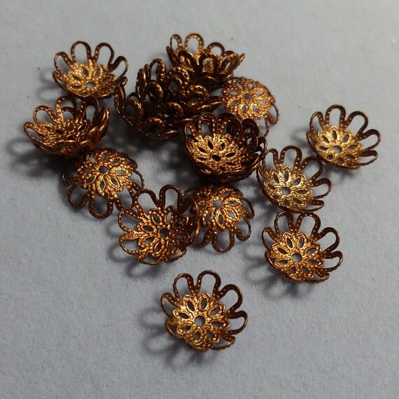 40 pcs Antique bronze bead caps
