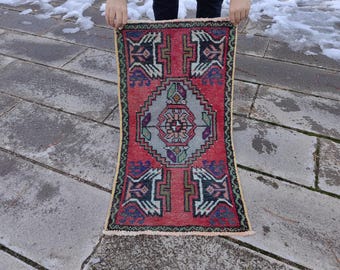 Small Turkish Rug, 1.5x3.5 Wool Rug, Red Oushak Rug, Handmade Bohemian Rug, Rustic Area Rug, Vintage Entry Rug, Small Doormat