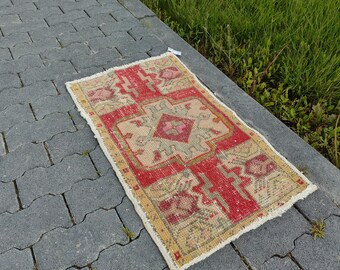 Turkish rug,Vintage Small Turkish Rug,Door mat,Rug,Vintage Oushak Rug,Anatolian Rug,Turkish Small Rug,Wool Rug,Mat,Mini Size,Decorative Rug
