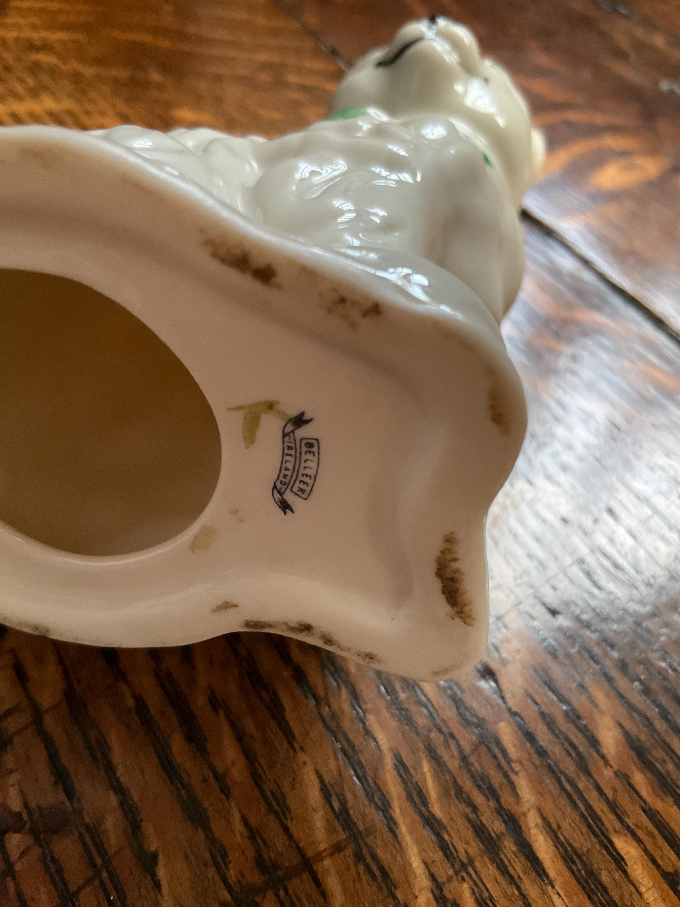 Belleek ベリーク Quizzical ヴィンテージ 陶器 猫 フィギュリン フィギュア セラミック 置物 インテリア 装飾 アイルランド 93281 Quizzical ヴィンテージ 猫のフィギュリン｜ベリーク Belleek Pottery