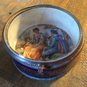 Antique Porcelain Ormulu Mounted Glass Lidded Porcelain Trinket Pot With Interior Decoration Of Romantic Couple