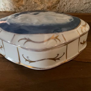 Boîte à bonbonnières/bonbonnières en pâte sur pâte de porcelaine de Limoges vintage