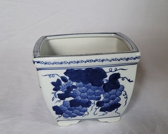 Vintage Ceramic Blue and White Grape Design Asian Planter 6 x 6 x 5 H