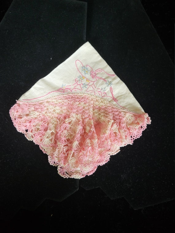 Vintage Linen and Embroidered  Handkerchief - Pin… - image 1